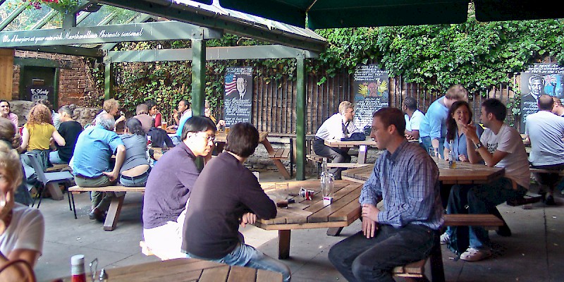 The garden at Turf Tavern pub (Photo Â© Reid Bramblett)