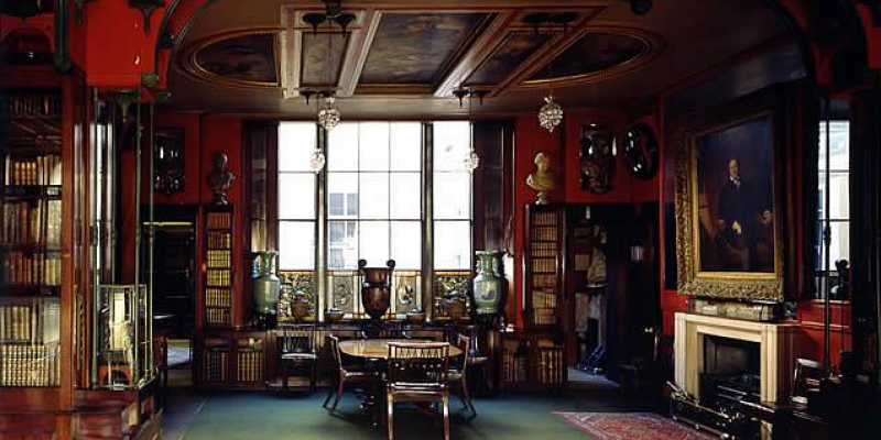 A room at the Sir John Soane Museum (Photo by Martina Muharib)