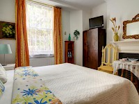 A room at Dawson Place, Juliette's Guest House B&B, London