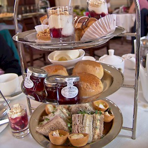 A tea tray at the Pump Room (Photo Â© Reid Bramblett)