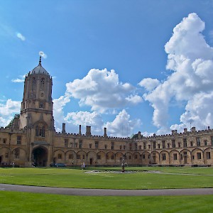 The quad, with the tower housing Great Tom Bell
				(Photo Â© Reid Bramblett)